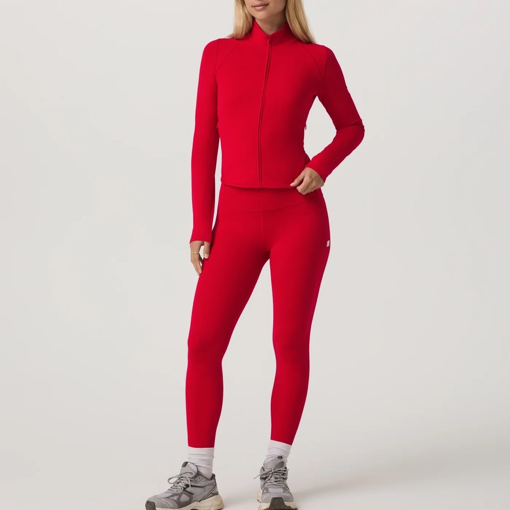 Vuori Cherry All The Feels Bra + Leggings + Jacket SET